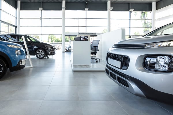 car-seller-s-station-and-parked-cars-in-the-interi-2025-10-09-15-34-48-utc